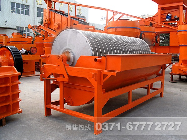 磁選機生產(chǎn)廠家生產(chǎn)出來的磁選機設(shè)備