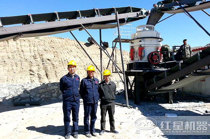 圓錐式石子破碎機(jī)客戶現(xiàn)場(chǎng) 圓錐式石子破碎機(jī)客戶現(xiàn)場(chǎng)